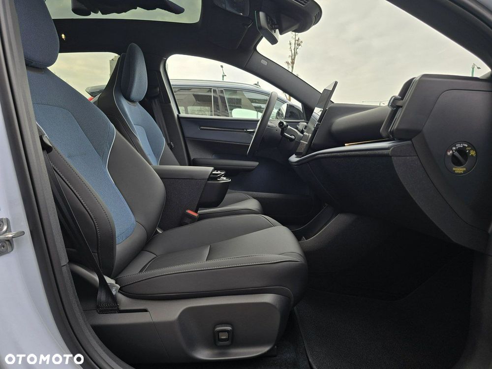 Volvo EX30 - 15