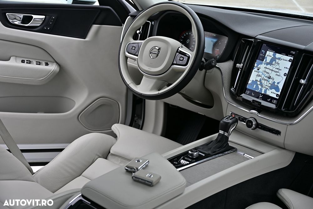 Volvo XC 60 D4 AWD Geartronic Inscription - 5
