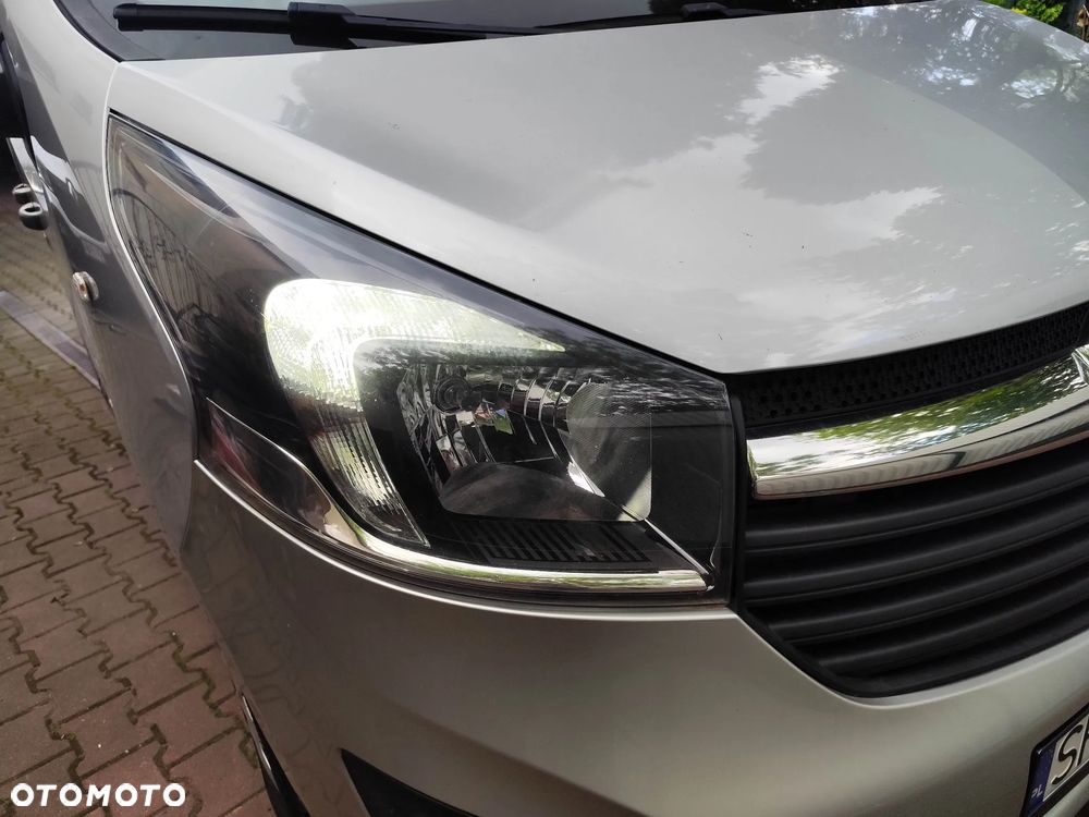 Opel Vivaro - 14