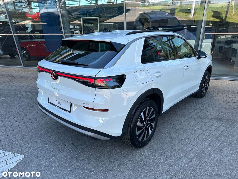 Volkswagen T-Roc 1.5 eTSI Life DSG - 9