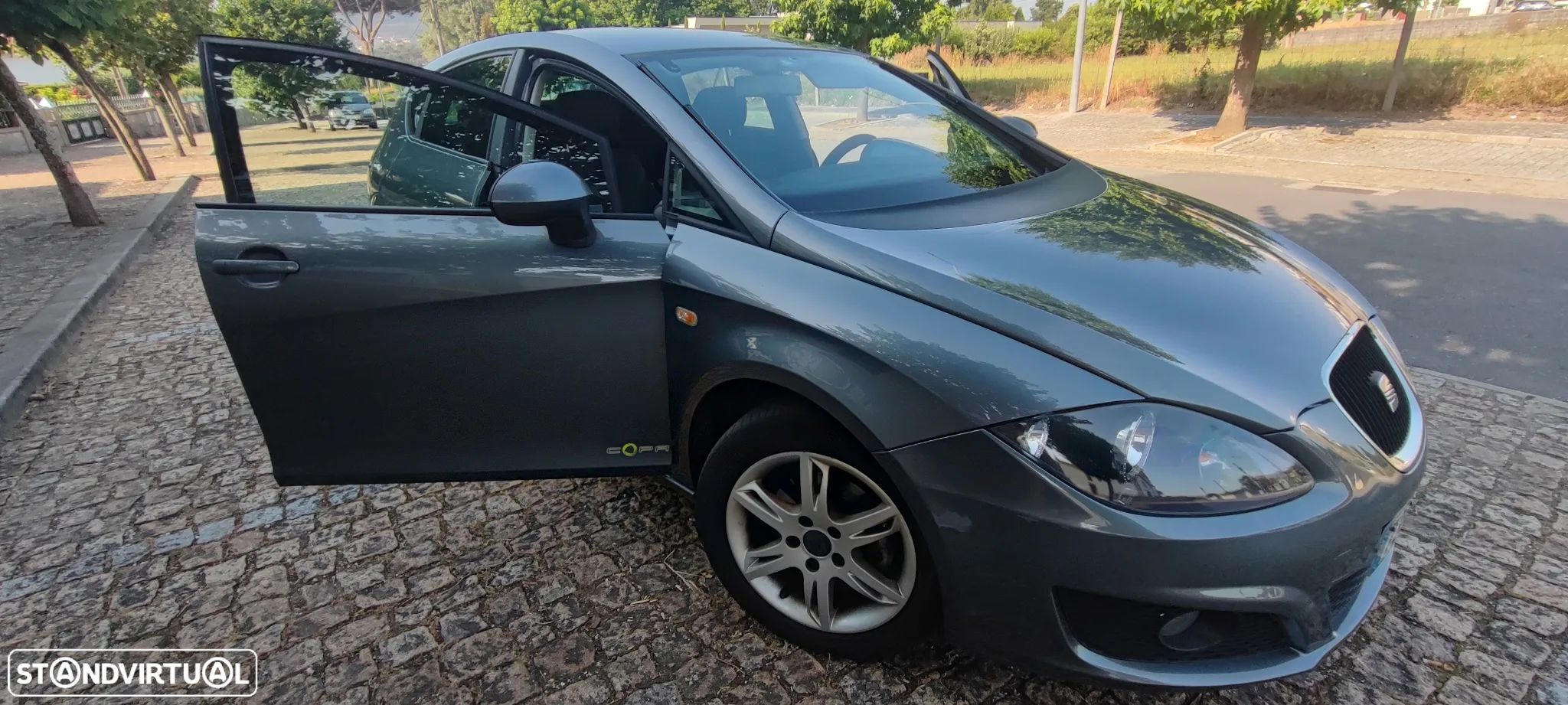 SEAT Leon 1.6 TDI Ecomotive Style - 1