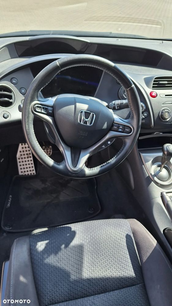 Honda Civic 1.8 Sport - 6