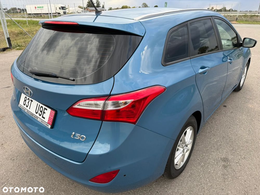 Hyundai i30 1.6 Premium - 13