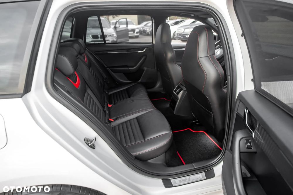 Skoda Octavia 2.0 TSI (Green tec) DSG RS - 20