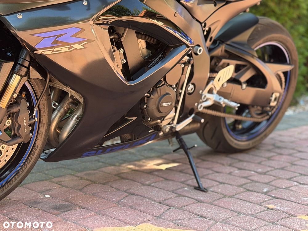 Suzuki GSX-R - 17