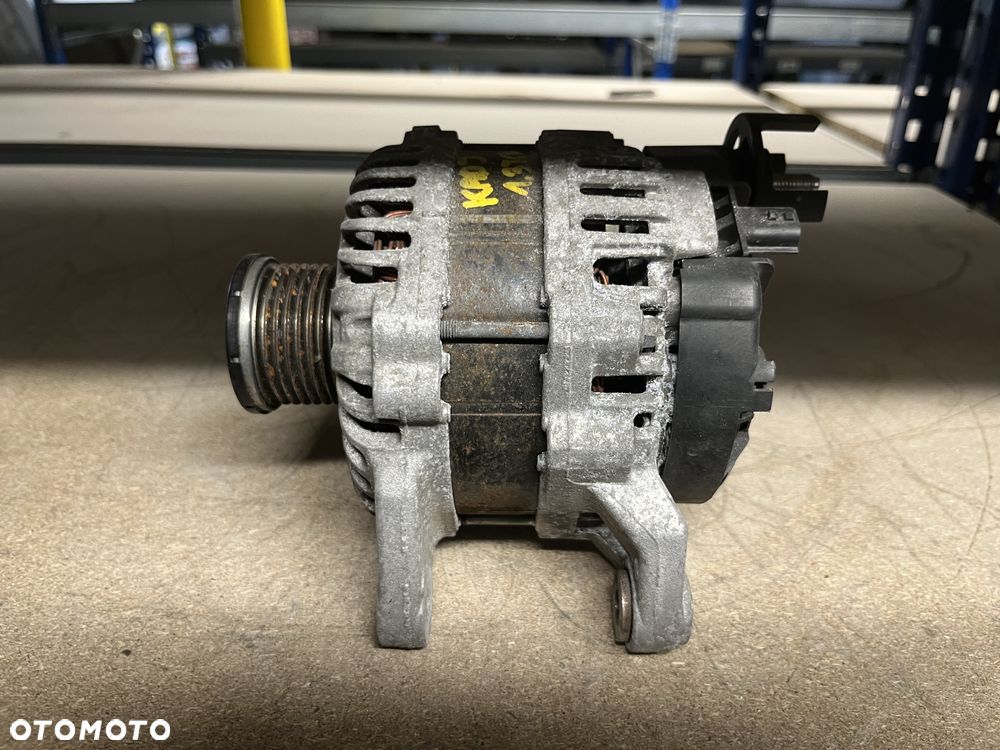 Alternator 1.3 TCE Renault Kadjar 231009933R - 1