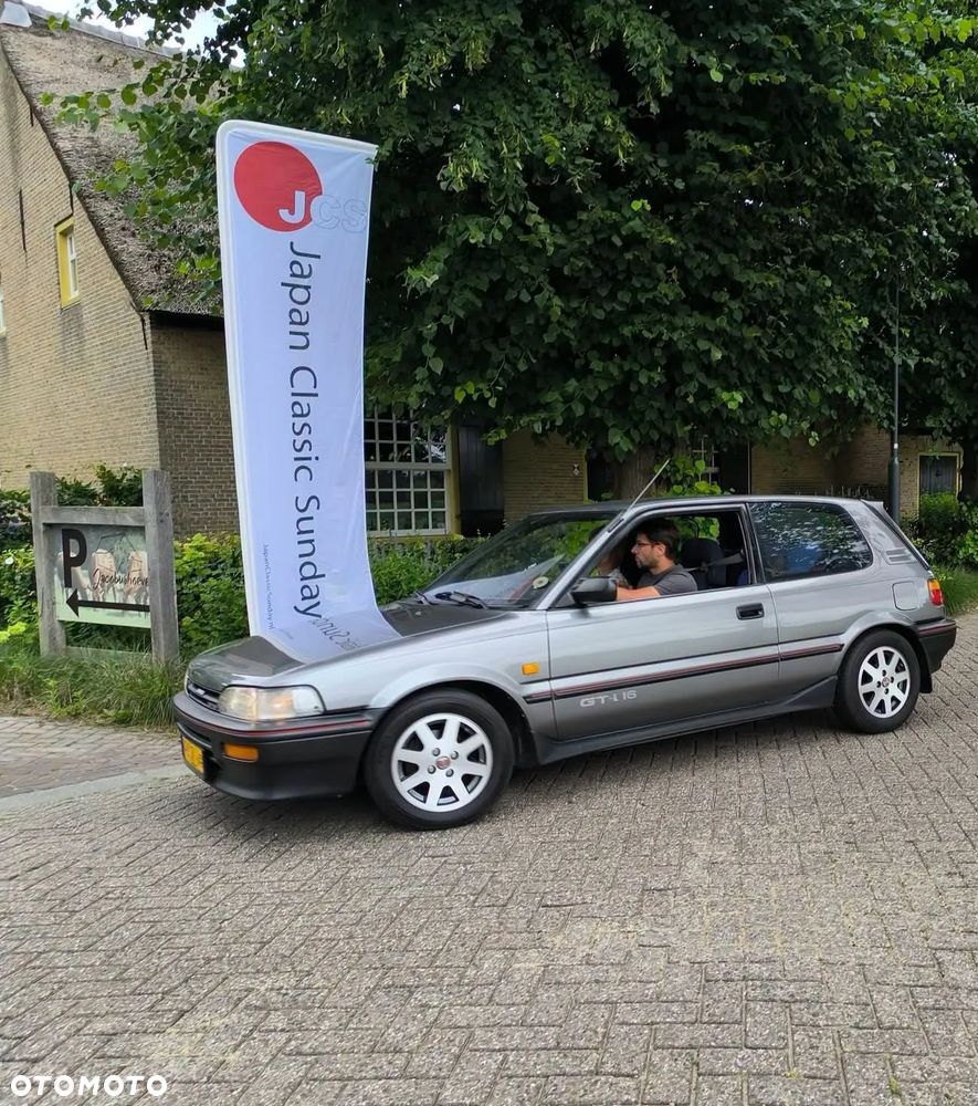 Toyota Corolla - 6
