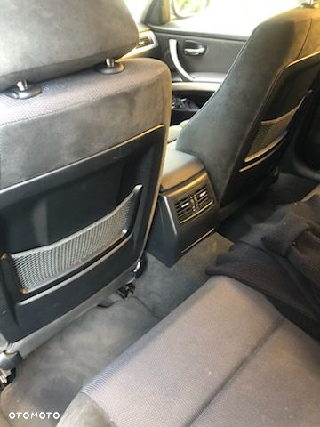 BMW Seria 3 320i - 11