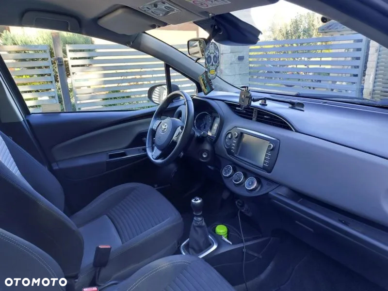 Toyota Yaris - 7
