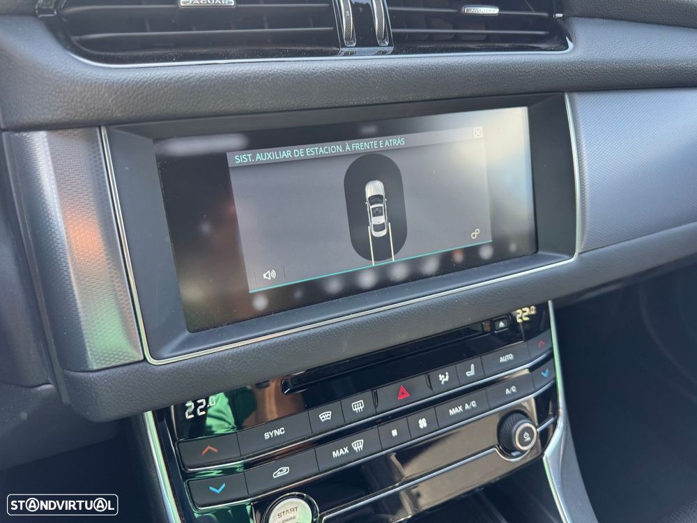 Jaguar XF 20d Aut. R-Sport - 14