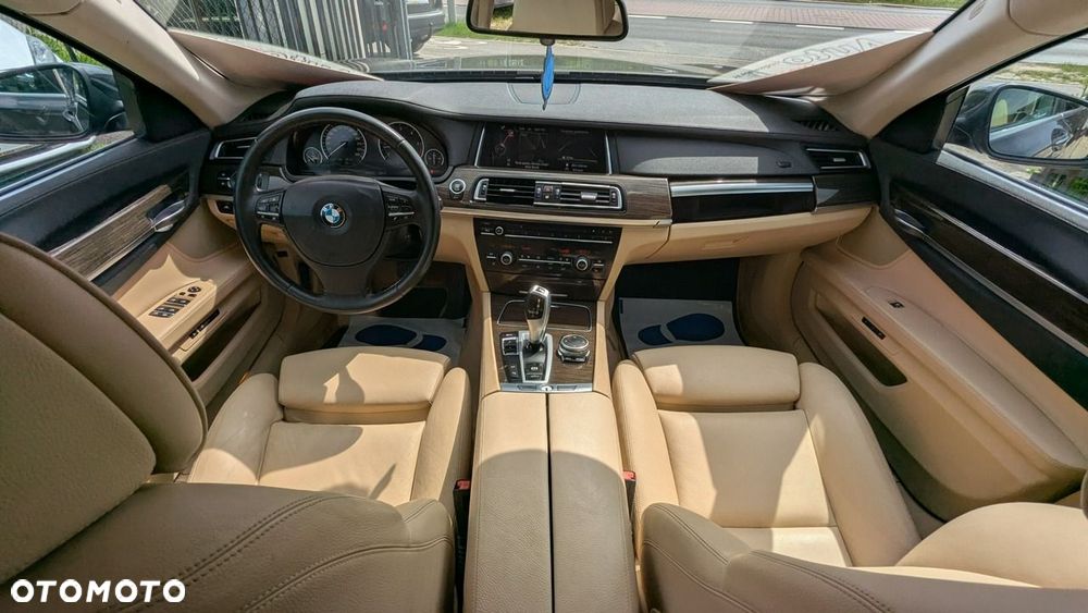 BMW Seria 7 730d Edition Exclusive - 19
