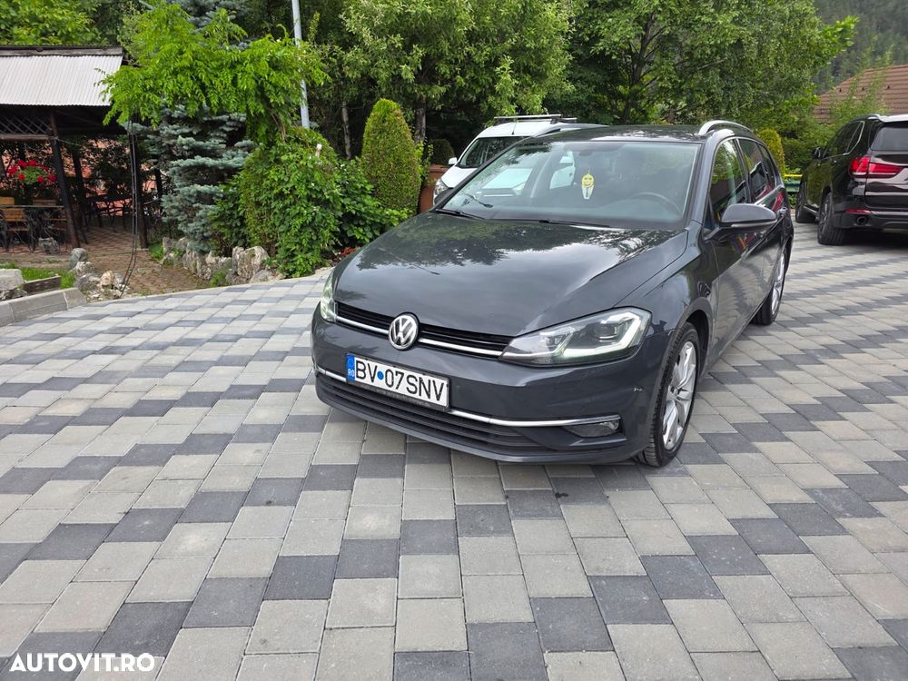 Volkswagen Golf - 2