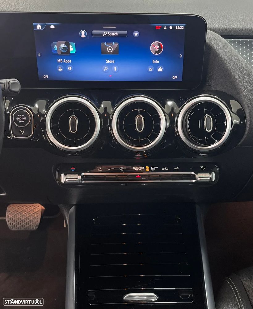 Mercedes-Benz GLA 200 Progressive - 11