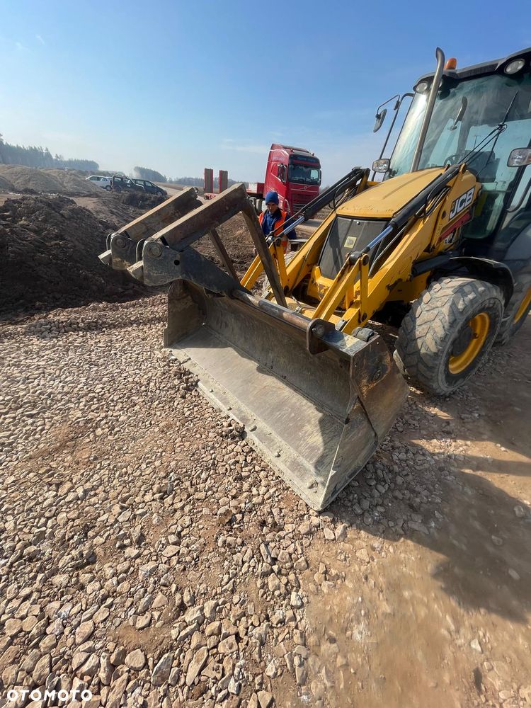 JCB 3CX - 7