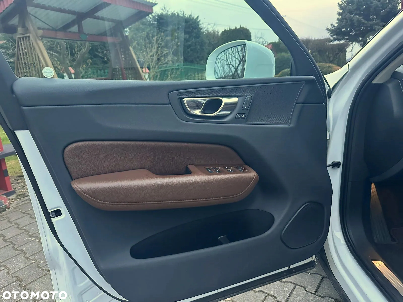 Volvo XC 60 T6 AWD Geartronic Momentum Pro - 16