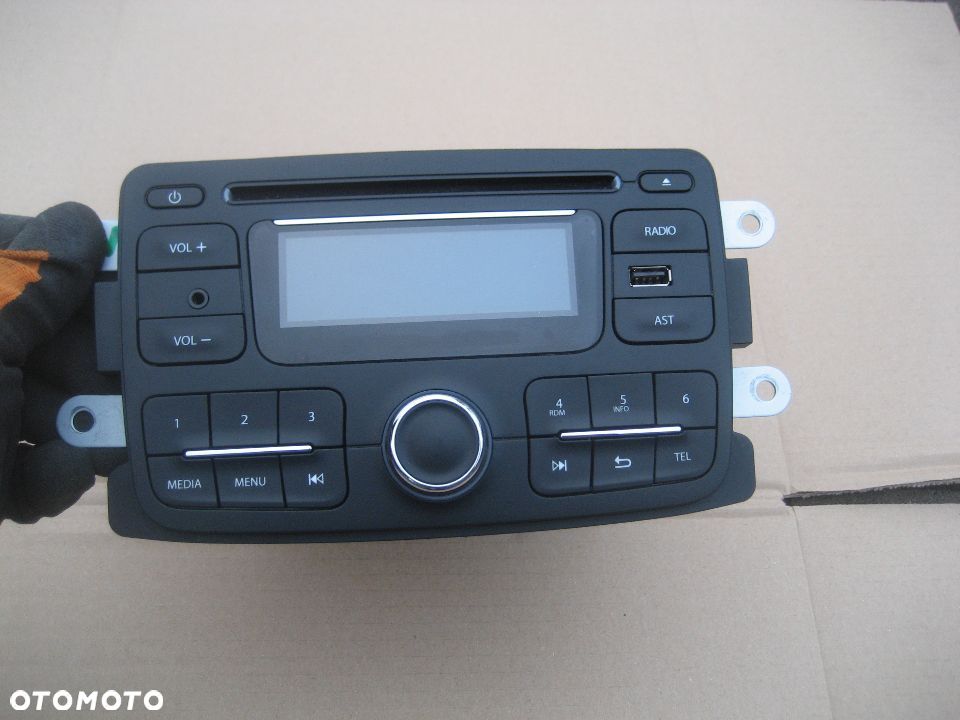 dacia duster lift 13-17r radio cd usb agc0060rf 281155248r - 2