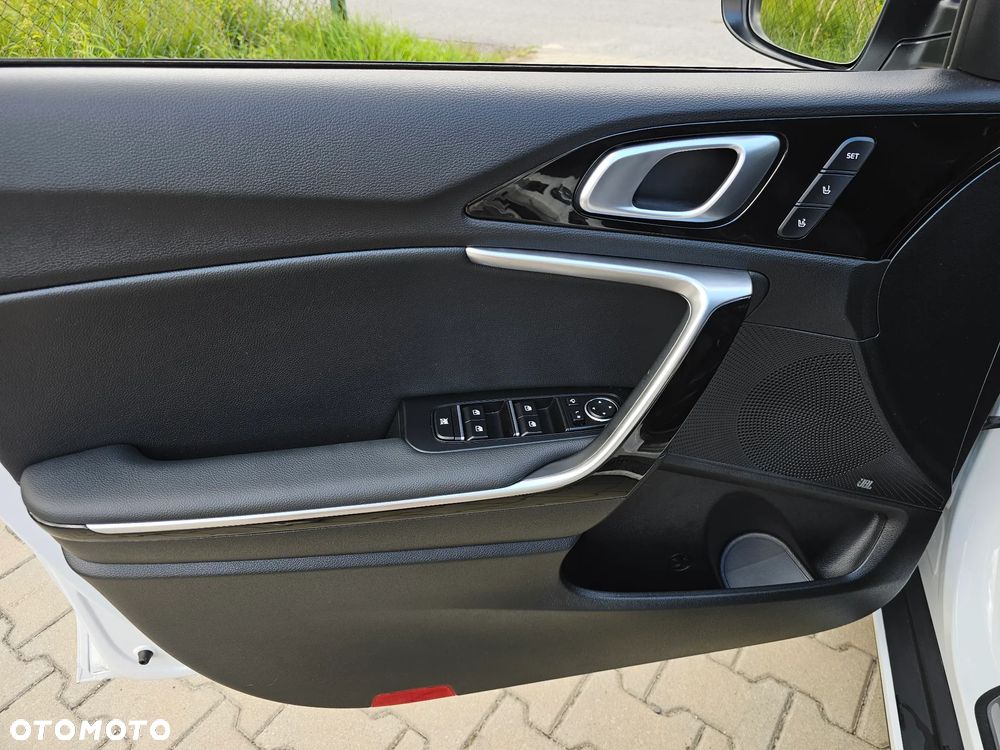 Kia XCeed 1.5 T-GDI OPF DCT7 GT-LINE - 22
