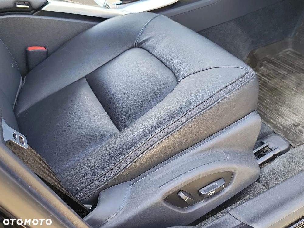 Volvo XC 70 T5 AWD Summum - 21