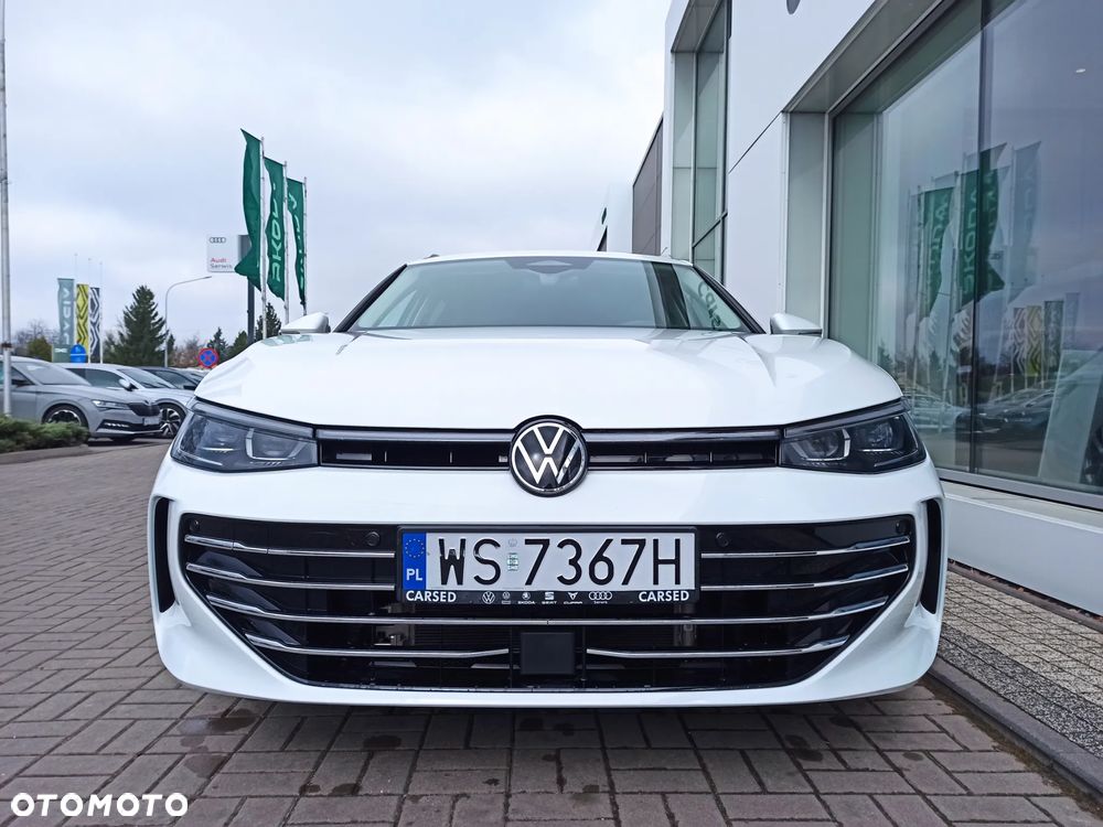 Volkswagen Passat Variant 1.5 TSI EVO Elegance DSG - 8