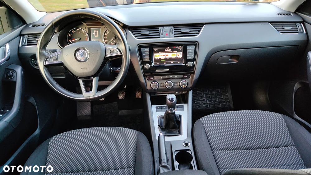 Skoda Octavia 1.4 TSI Ambition - 8