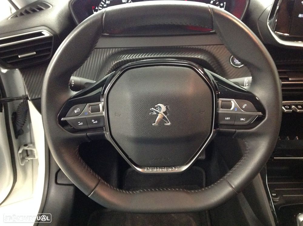 Peugeot 208 1.2 PureTech Allure - 48