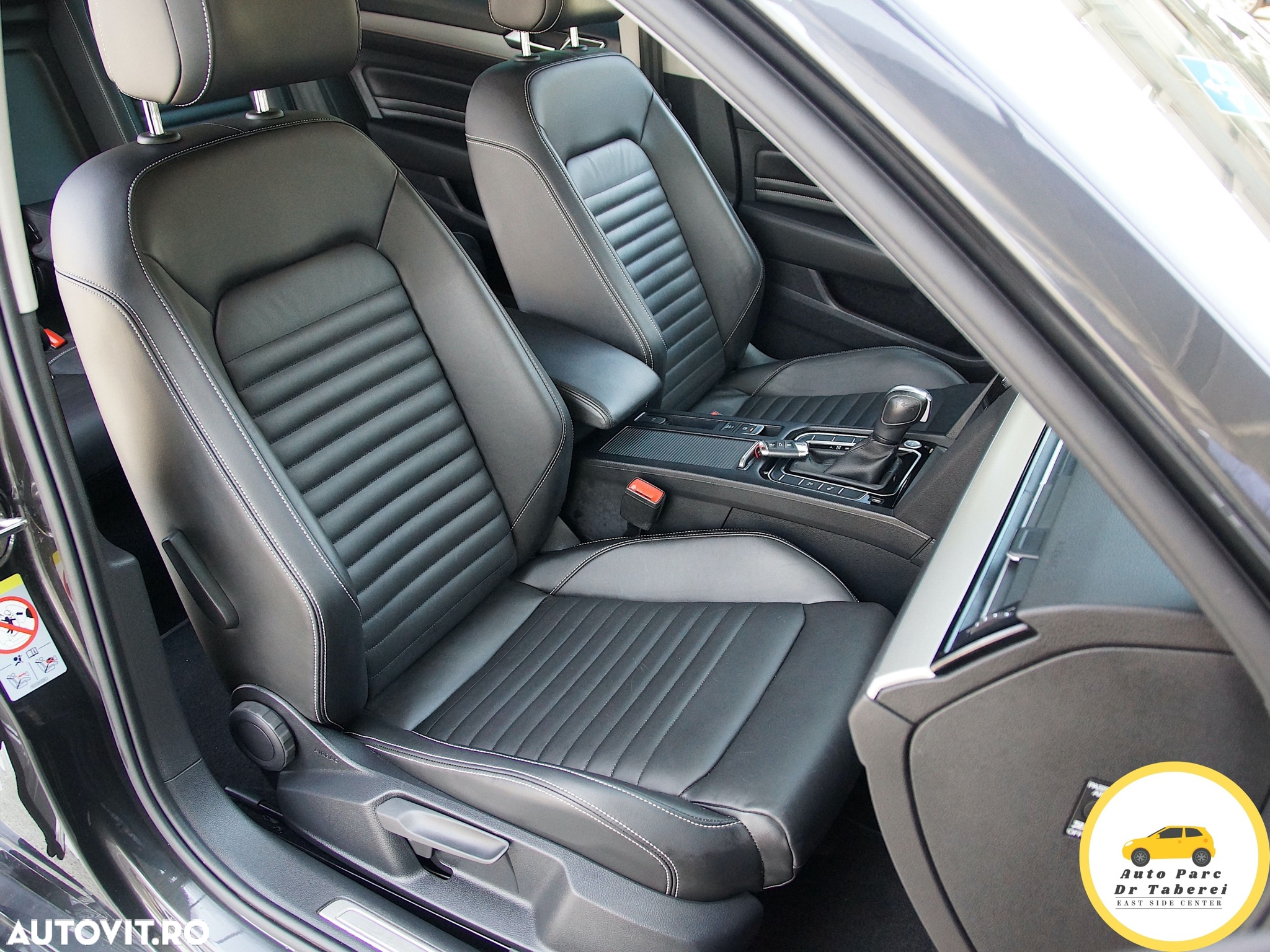 Volkswagen Passat Variant 2.0 TDI 4Mot DSG Highline - 29