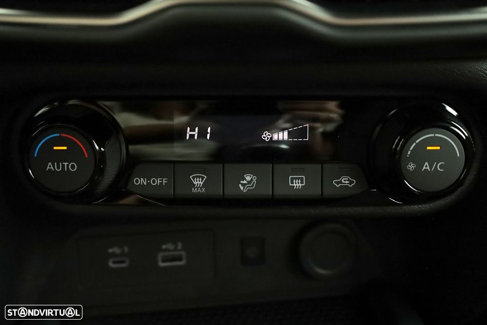 Nissan Juke 1.0 DIG-T N-Connecta - 12