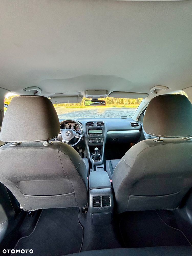 Volkswagen Golf - 8