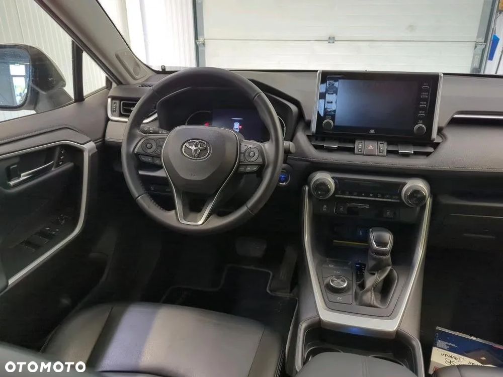 Toyota RAV4 - 4