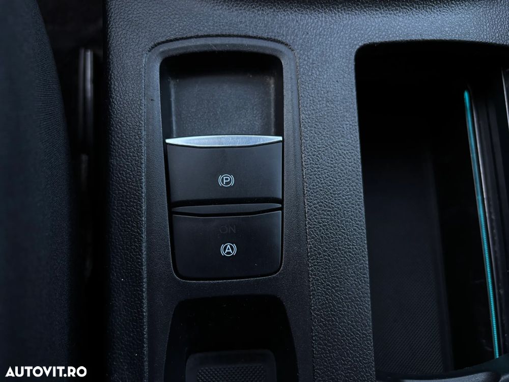 Ford Focus 1.5 EcoBlue Connected - 28
