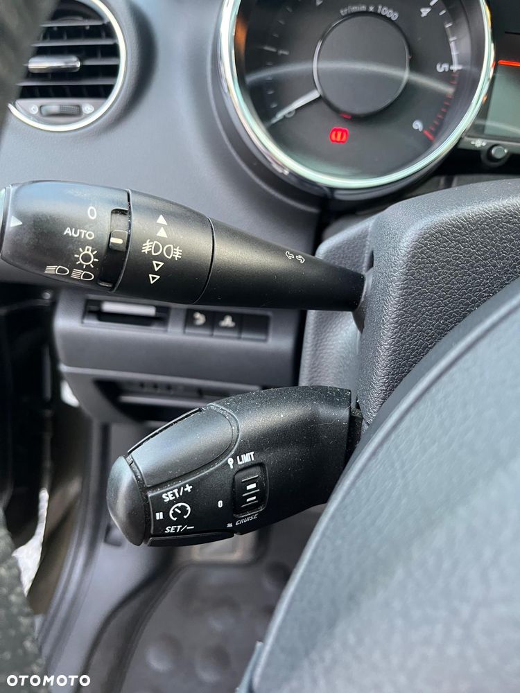 Peugeot 3008 - 24