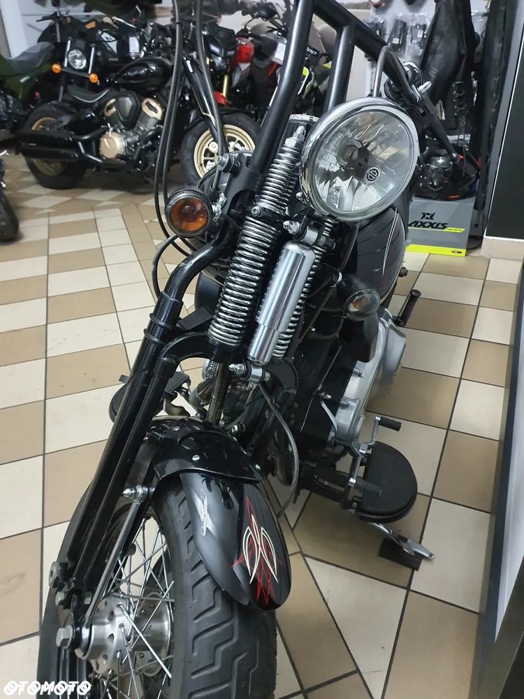 Harley-Davidson Softail Cross Bones - 4