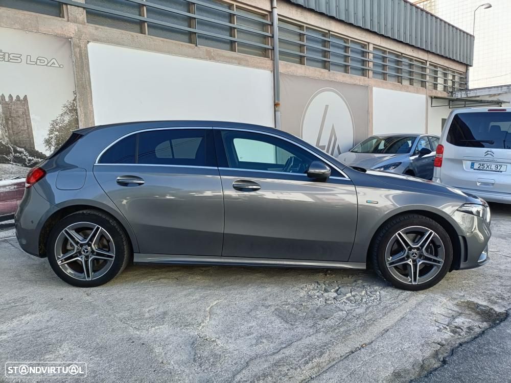 Mercedes-Benz A 250 e AMG Line - 3