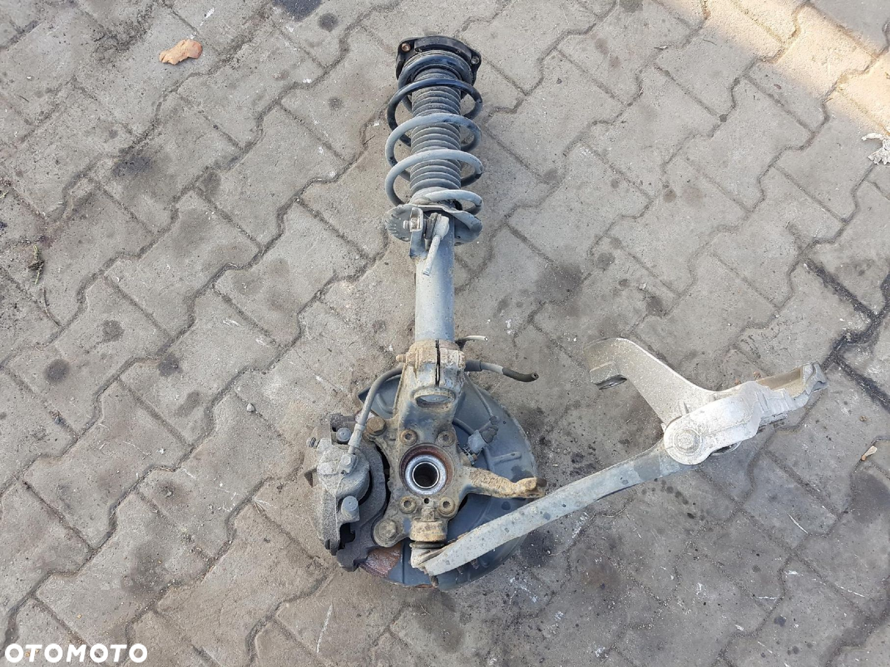 VW TOURAN 2 II 10-15r 1.6 TDI WAHACZ AMORTYZATOR ZWROTNICA PRAWA PRZÓD - 3