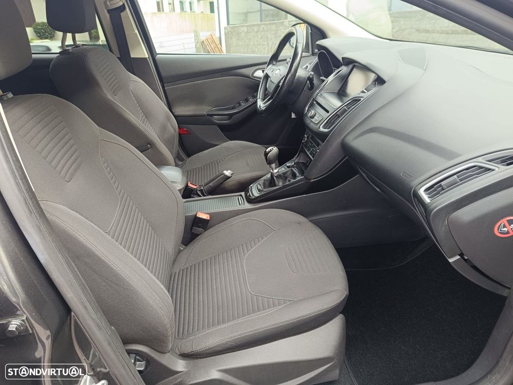 Ford Focus 1.0 SCTi ST-Line - 10