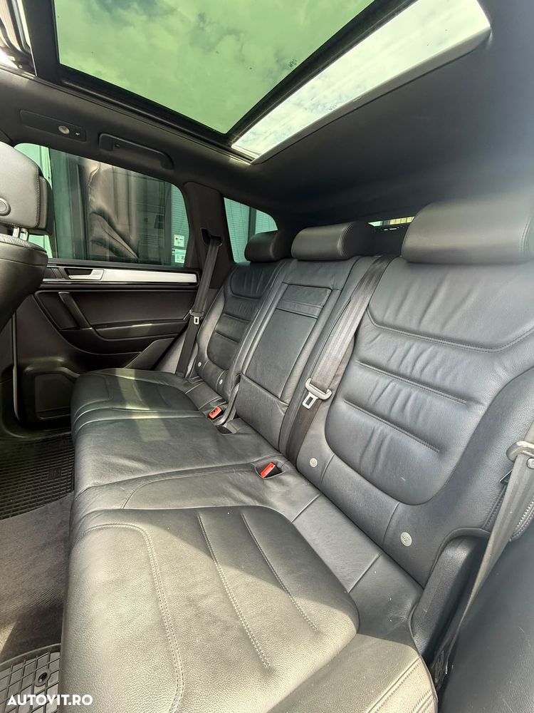Volkswagen Touareg - 14