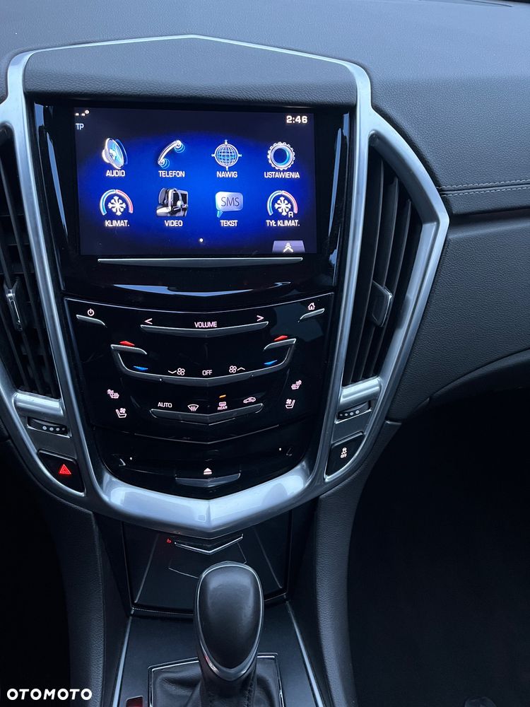 Cadillac SRX - 14