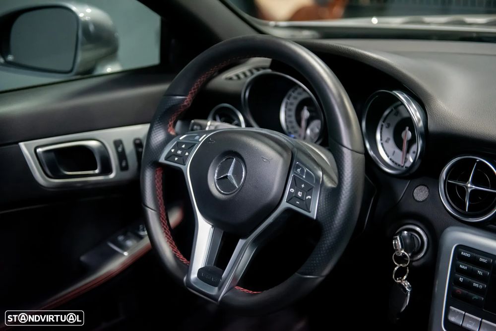 Mercedes-Benz SLK 200 (BlueEFFICIENCY) 7G-TRONIC - 27