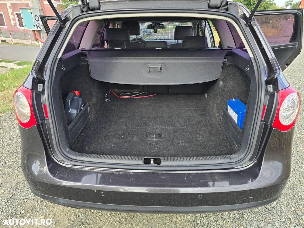 Volkswagen Passat 1.9 TDI DPF Comfortline - 9