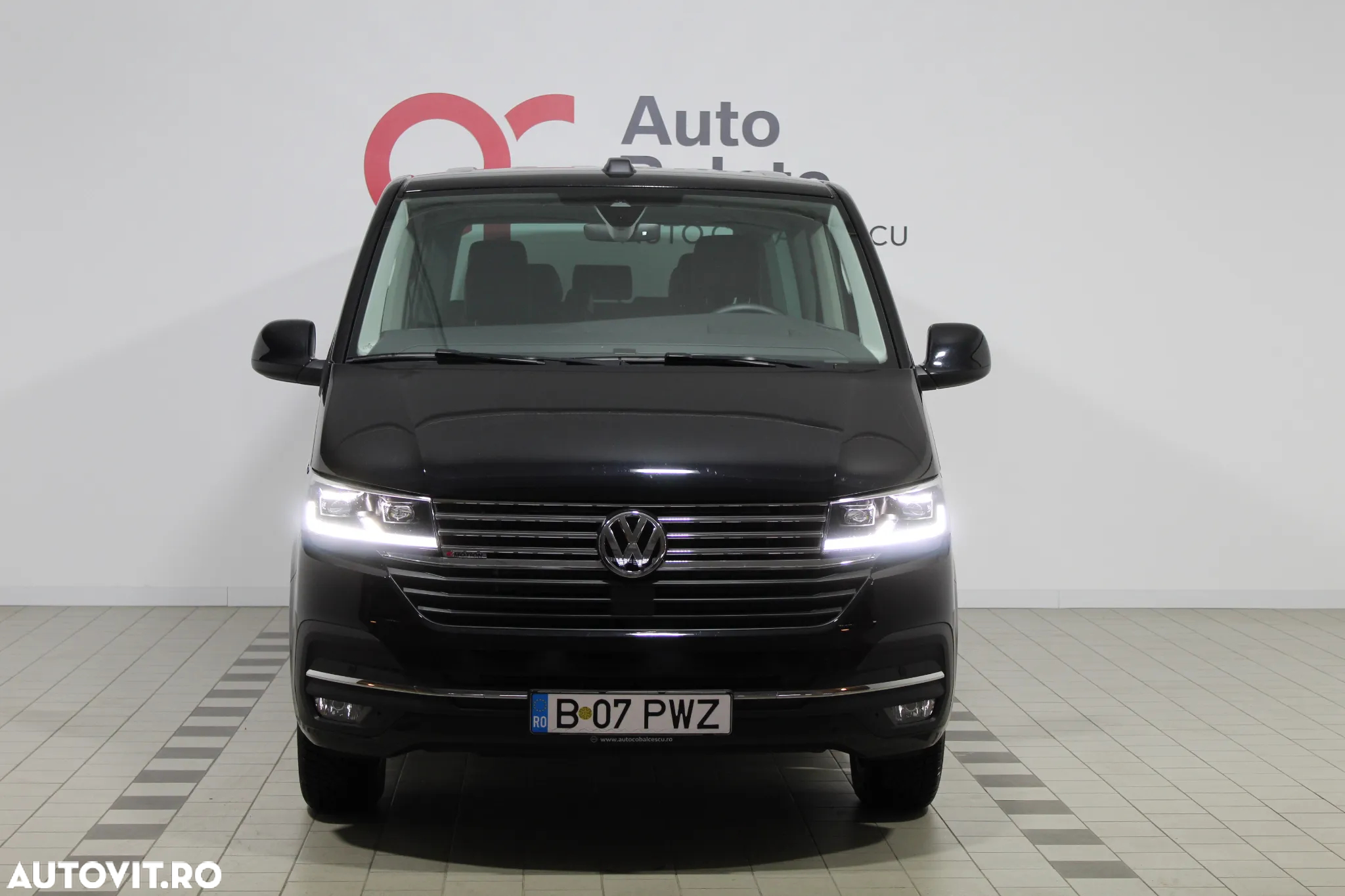 Volkswagen Multivan - 2