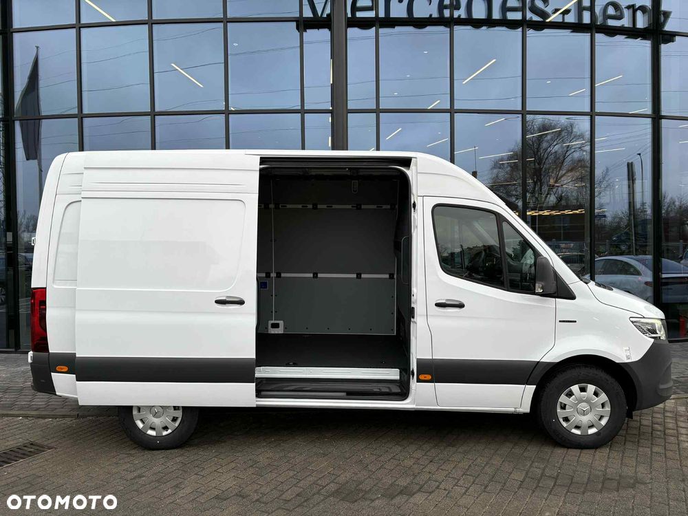 Mercedes-Benz eSprinter - 5