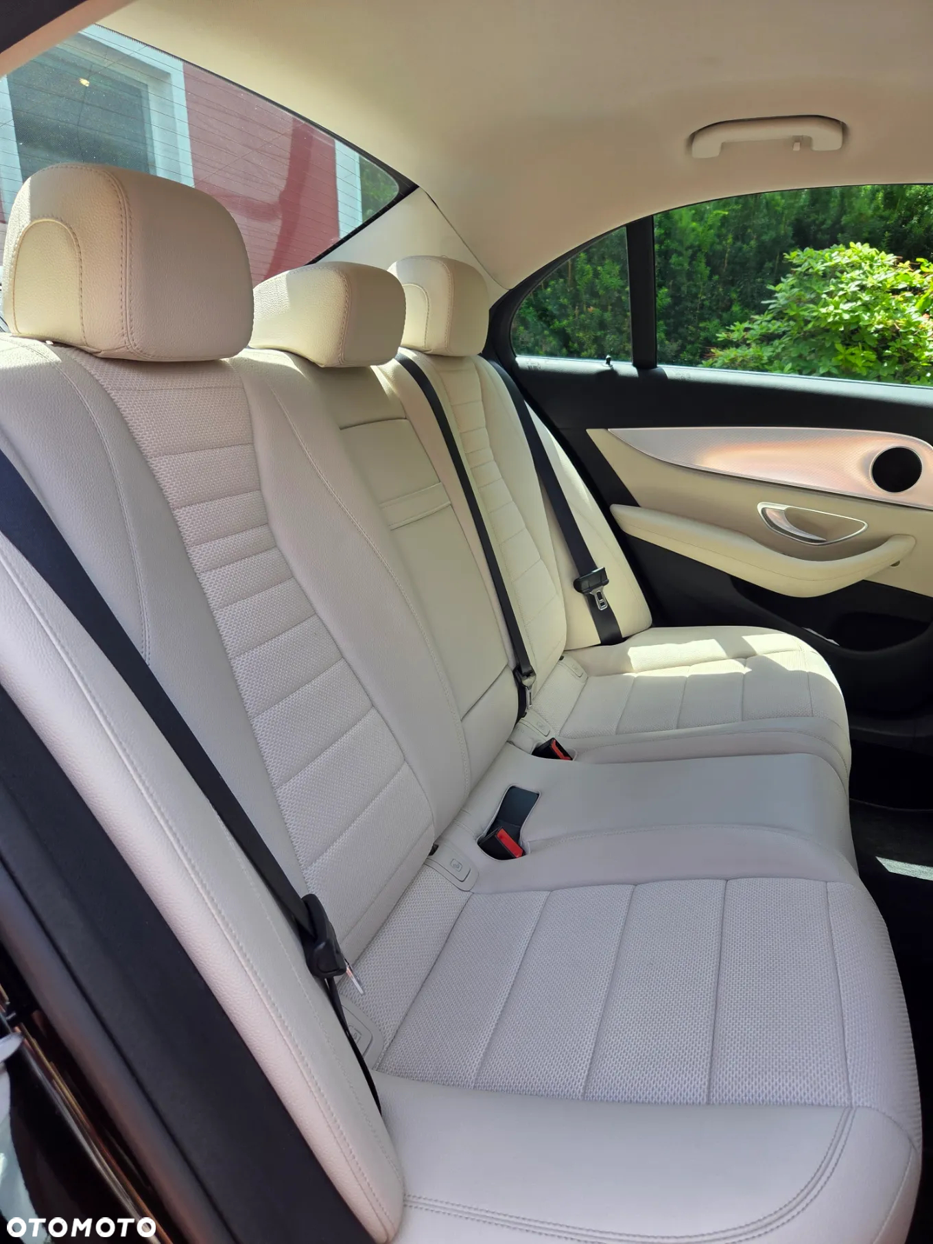Mercedes-Benz Klasa E 200 d Business Edition 9G-TRONIC - 12