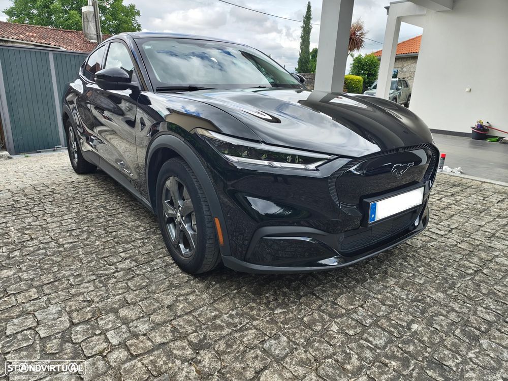 Ford Mustang Mach-E Premium - 4