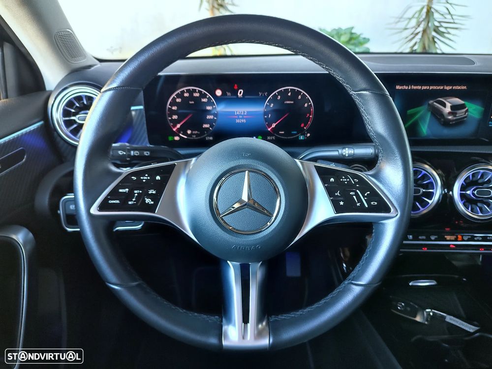Mercedes-Benz A 200 Style Plus Aut. - 13
