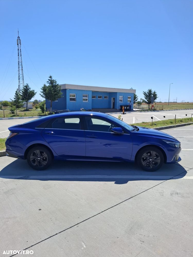Hyundai Elantra 1.6 l 123 CP CVT Highway - 5