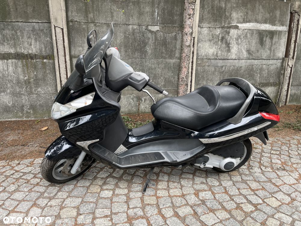 Piaggio X8 - 9