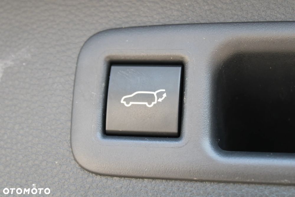 Toyota Highlander 2.5 Hybrid Executive - 35