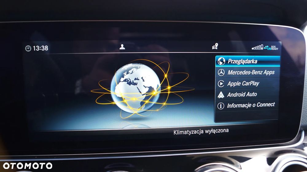 Mercedes-Benz Klasa E 400 4Matic 9G-TRONIC Exclusive - 36