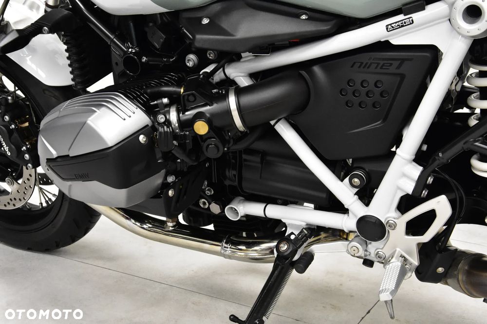 BMW R - 24