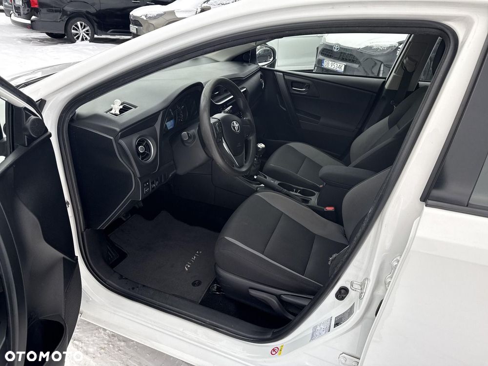 Toyota Auris 1.33 VVT-i Active - 10